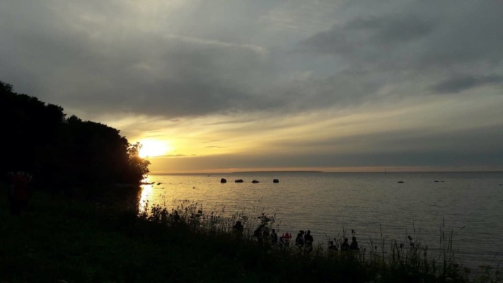 Traumreise zum Sonnenuntergang im Baltikum